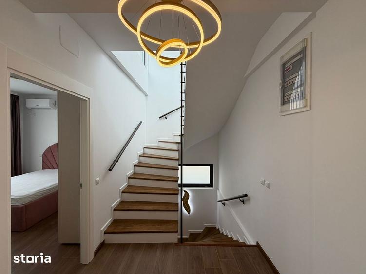Casă cu 5 camere cu Teren 300 Mp în Tunari