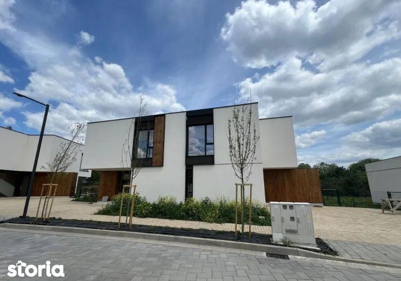 Casă cu 4 camere cu Teren 200 Mp în Tunari