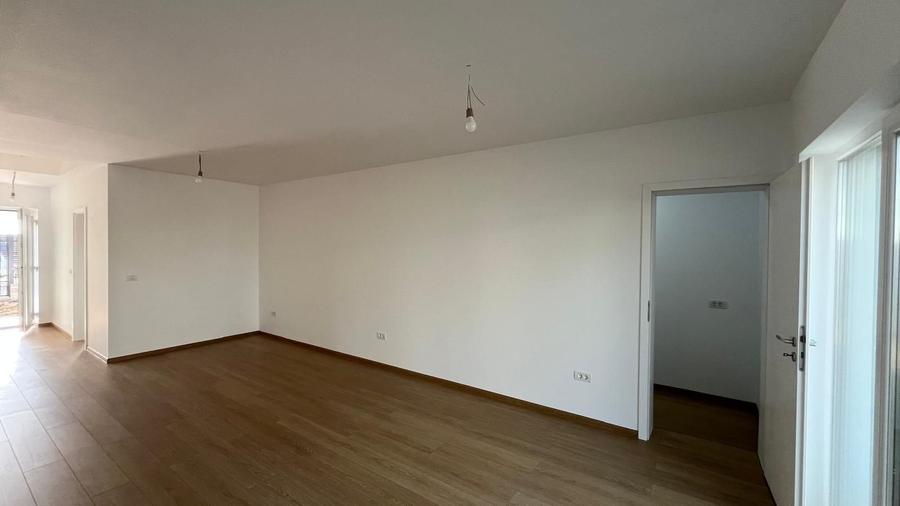 Duplex cu 3 camere cu Canalizare în Moșnița Nouă