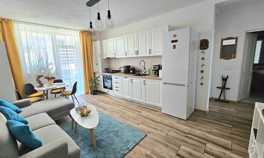 Apartament cu 3 camere semidecomandat în Șelimbăr