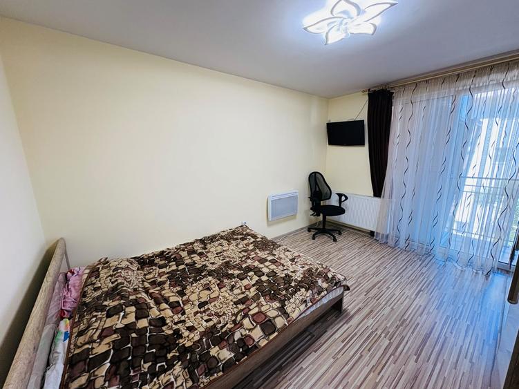 Apartament cu 3 camere decomandat, mobilat în Florești