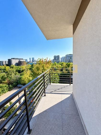 Apartament cu 3 camere semidecomandat, mobilat în Aviației