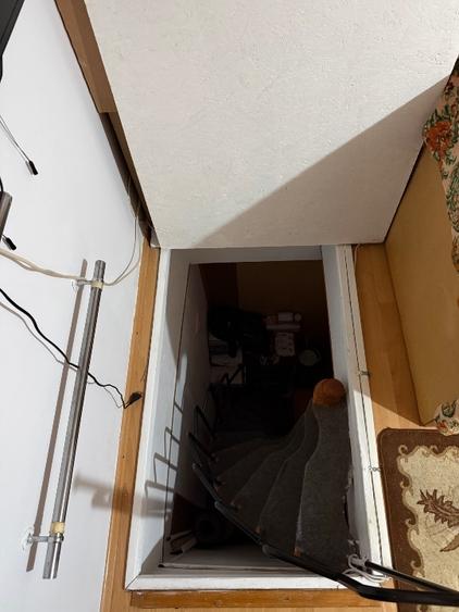 Apartament cu 3 camere semidecomandat, mobilat în Micro 19