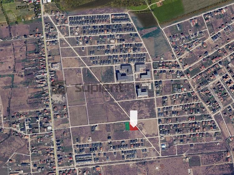 Teren Construcții intravilan de 1668 mp, în Nufărul