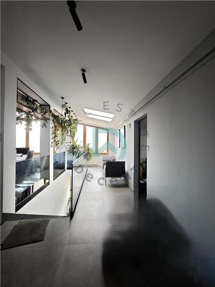 Apartament cu 4 camere decomandat în Brașovul Vechi