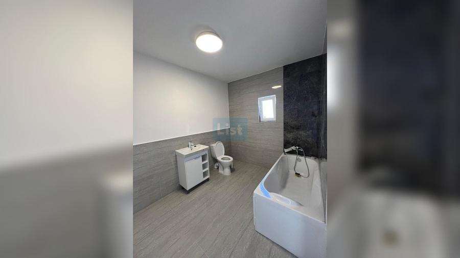 Casă cu 3 camere cu Teren 300 Mp în Centura