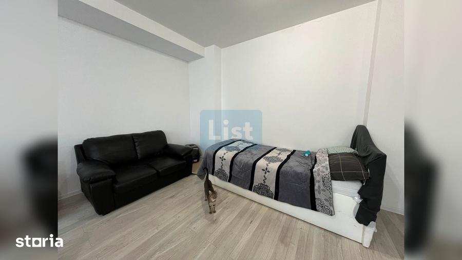 Apartament cu 3 camere semidecomandat în Sopor