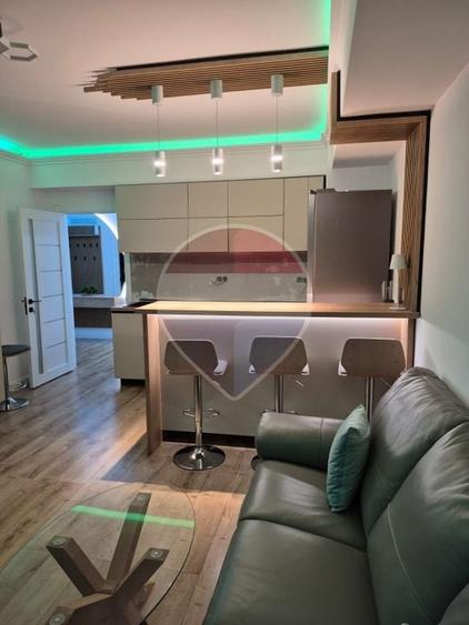 Apartament cu 2 camere semidecomandat, mobilat în Copou