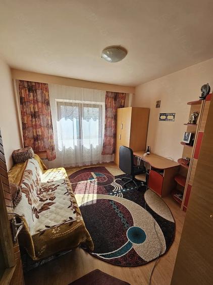Casă cu 3 camere cu Teren 1060 Mp în Lunca (Băița)