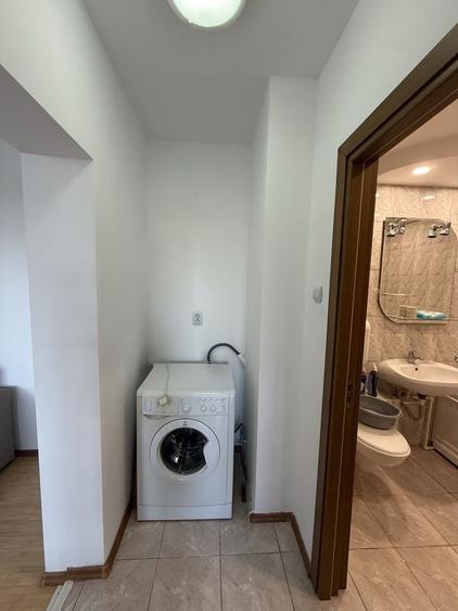 Apartament cu 2 camere semidecomandat în Dacia