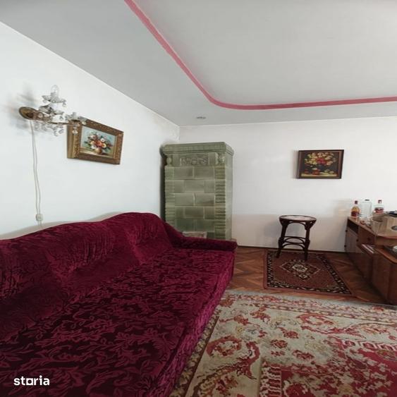 Casă cu 4 camere în Birtin