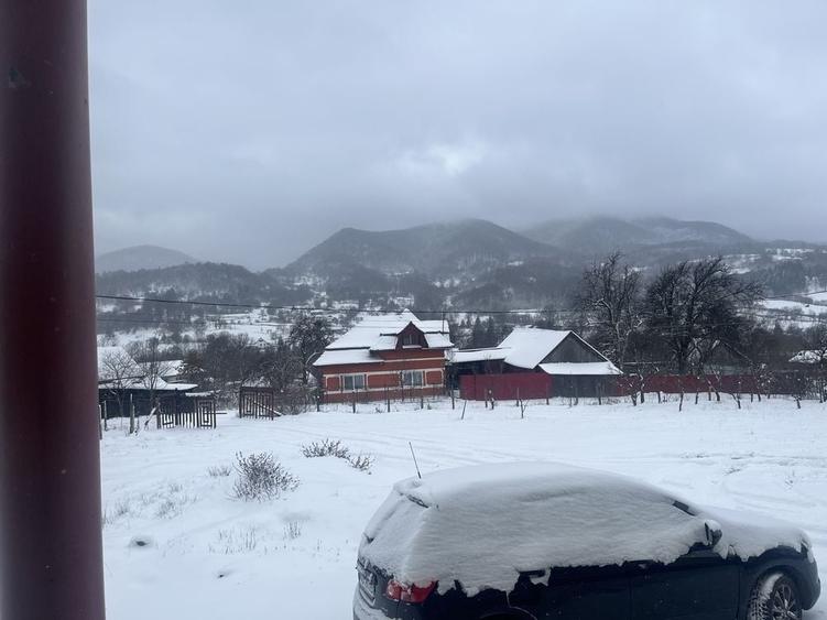 Casă cu 4 camere în Tisieu