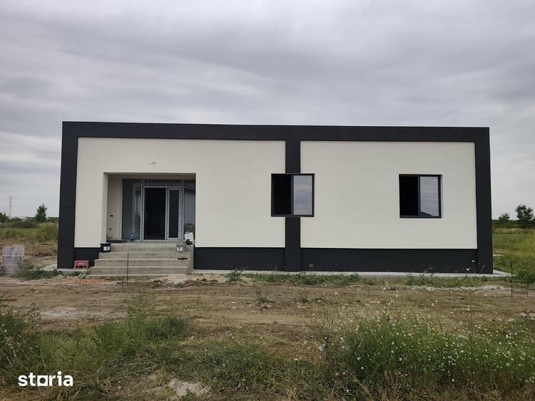 FARA COMISION Sabareni casa mare 3 camere 2 bai beci PARTER placa 500m - 4