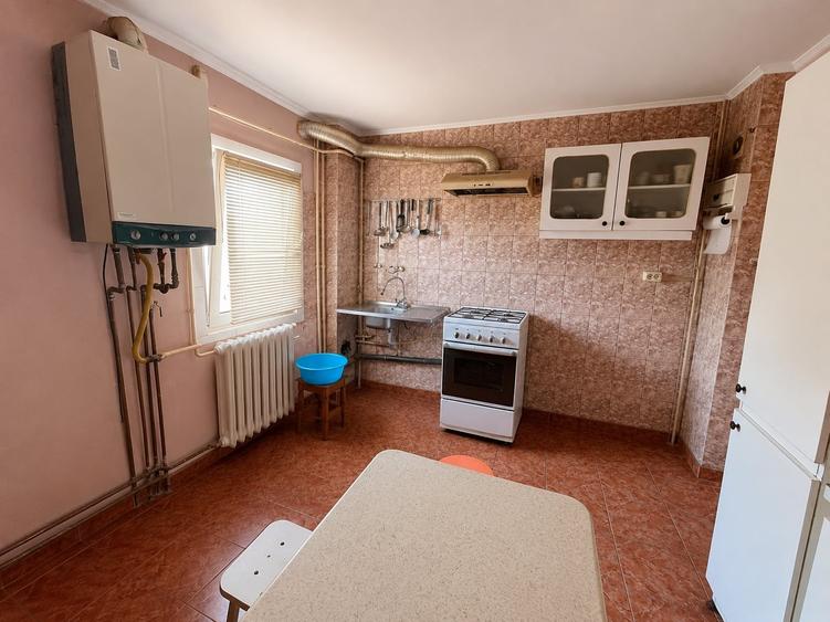 Apartament cu 2 camere decomandat în Arcu