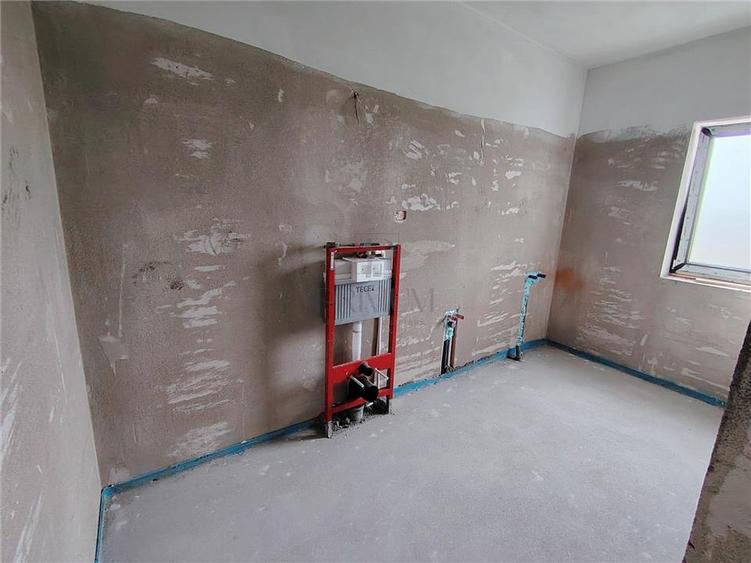 Duplex cu 5 camere cu Teren 365 Mp în Moșnița Veche