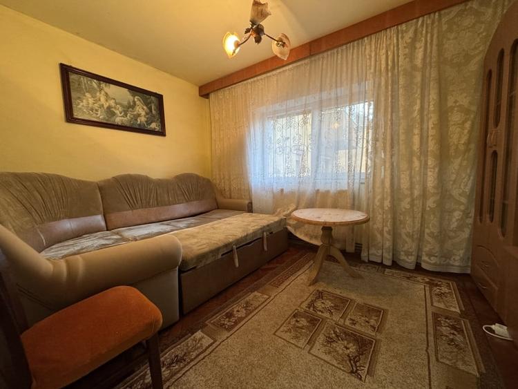 Apartament cu 2 camere semidecomandat, mobilat în Dâmbovița