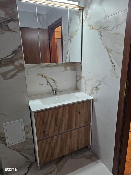 Garsonieră decomandată în Astra