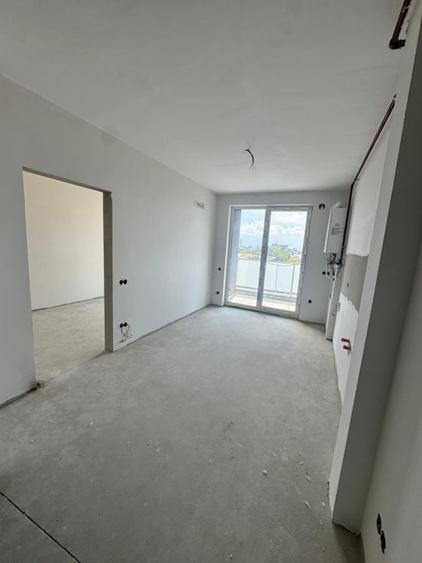 Apartament cu 2 camere decomandat în Săsar