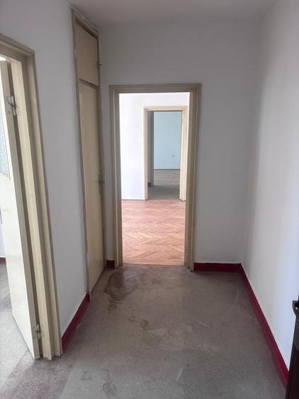 De vânzare apartament 2 camere Cartier Hipodrom - 4