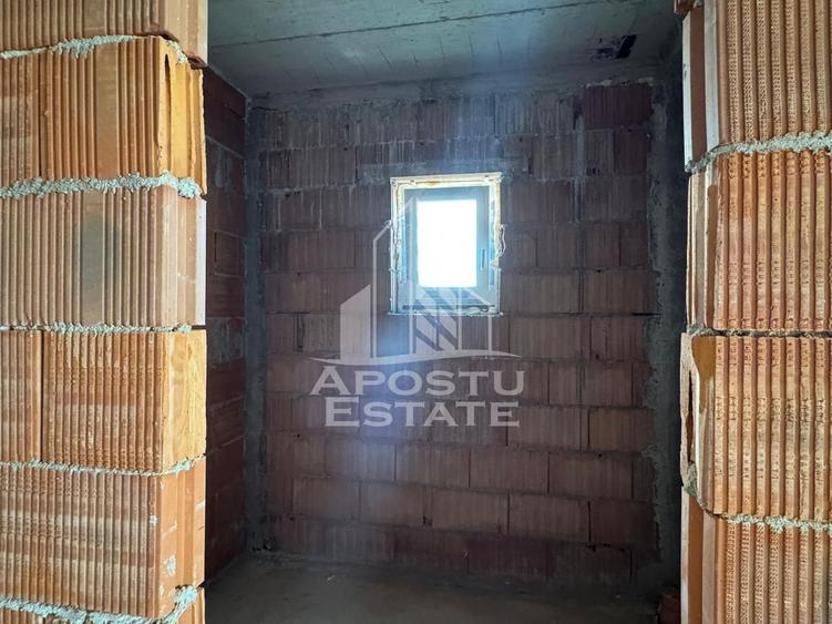 Duplex cu 3 camere cu Canalizare în Urseni