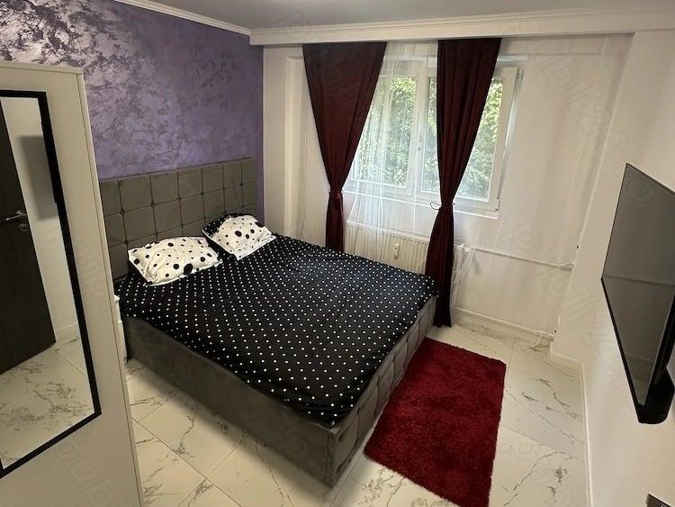 Apartament cu 2 camere semidecomandat în Berceni