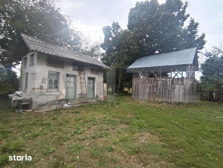 Casă cu 2 camere cu Teren 2000 Mp în Crângurile