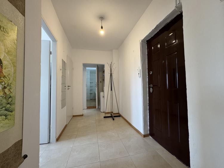 Apartament cu 2 camere decomandat, mobilat în Nerva Traian