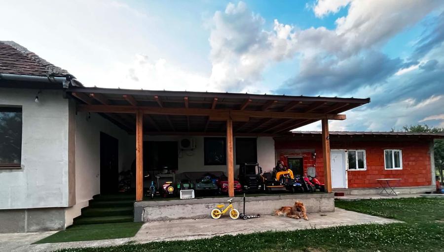 Casă cu 4 camere în Tileagd