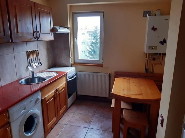 Apartament cu 3 camere mobilat si utilat - 2