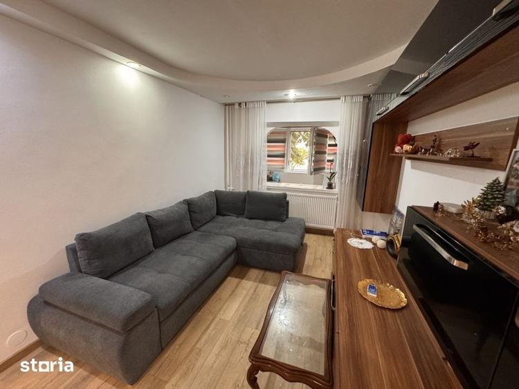 Apartament cu 4 camere decomandat în Lăpuș Argeș