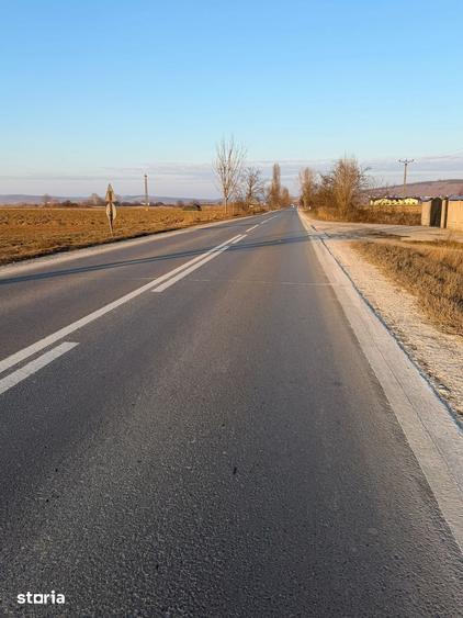 Teren de 1000 mp, în Buhoci