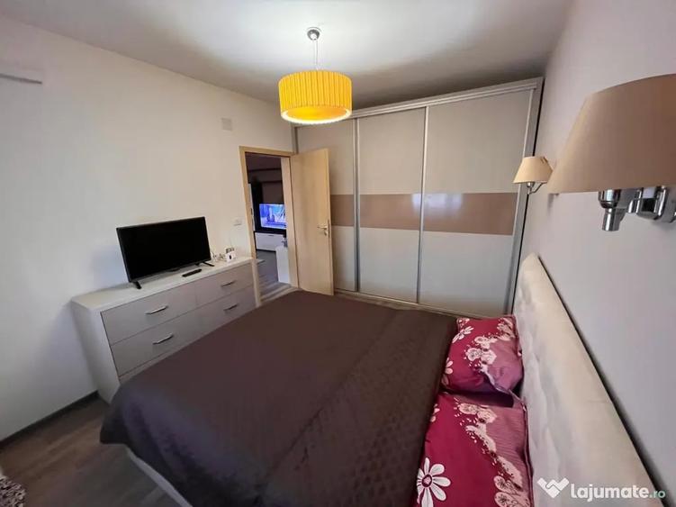 Apartament cu 2 camere semidecomandat, mobilat în Aradului