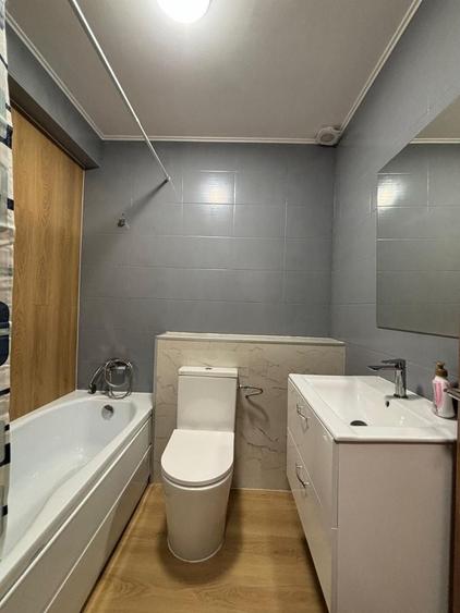 Garsonieră decomandată în Valea Adâncă