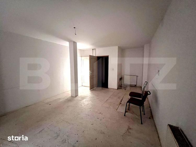 Casă cu 7 camere cu Teren 1342 Mp în Central