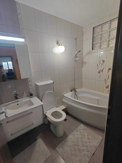 Apartament cu 2 camere semidecomandat în Sud