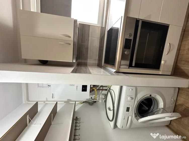 Apartament cu 2 camere semidecomandat în Central