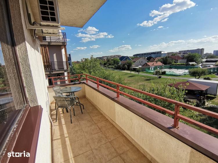 Apartament cu 3 camere semidecomandat în Prelungirea Ghencea
