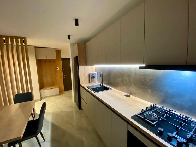 Apartament cu 2 camere decomandat în Decebal