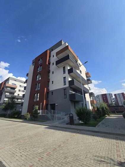 Apartament cu 2 camere decomandat în Avantgarden