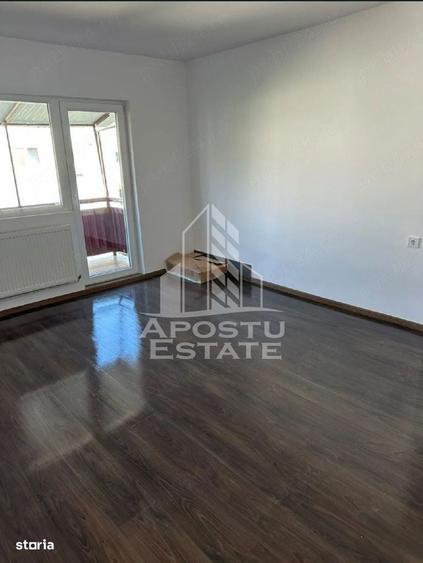 Apartament cu 2 camere semidecomandat în Girocului