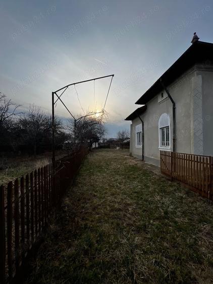 Casă cu 3 camere cu Teren 4000 Mp în Ulmi