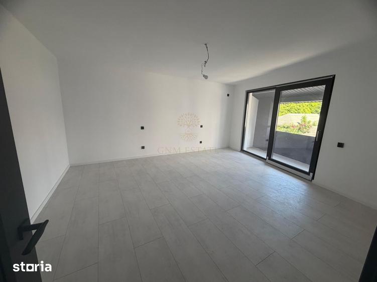 Casă cu 5 camere cu Teren 174 Mp în Berceni