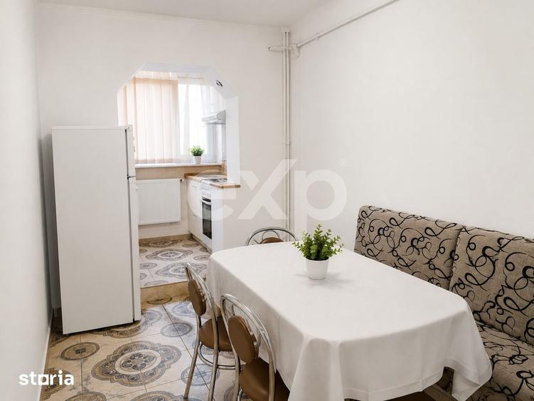 Apartament cu 3 camere semidecomandat în Trivale