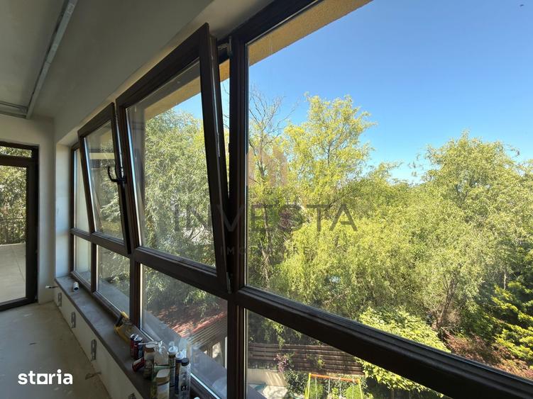 Apartament cu 3 camere semidecomandat în Andrei Mureșanu