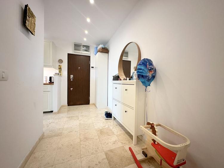 Apartament cu 3 camere decomandat, mobilat în Ultracentral