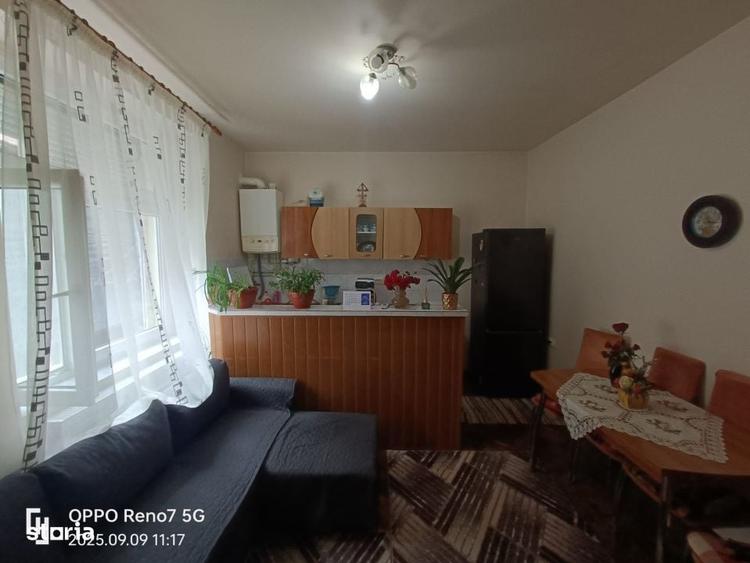 Casă cu 3 camere cu Teren 2258 Mp în Central
