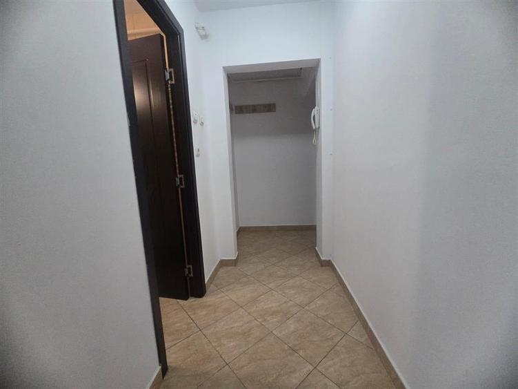 Apartament cu 2 camere nedecomandat în Alecu Russo