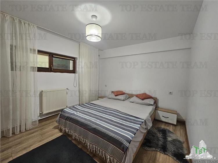 Apartament cu 4 camere decomandat, mobilat în Trocadero