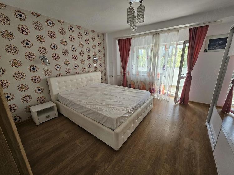Apartament cu 3 camere decomandat în Decebal