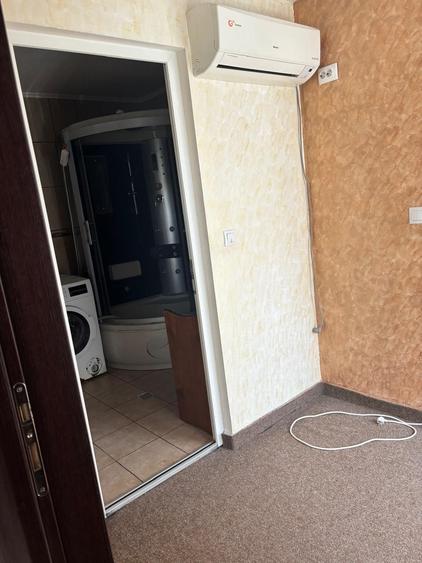 Apartament decomandat în Runcu